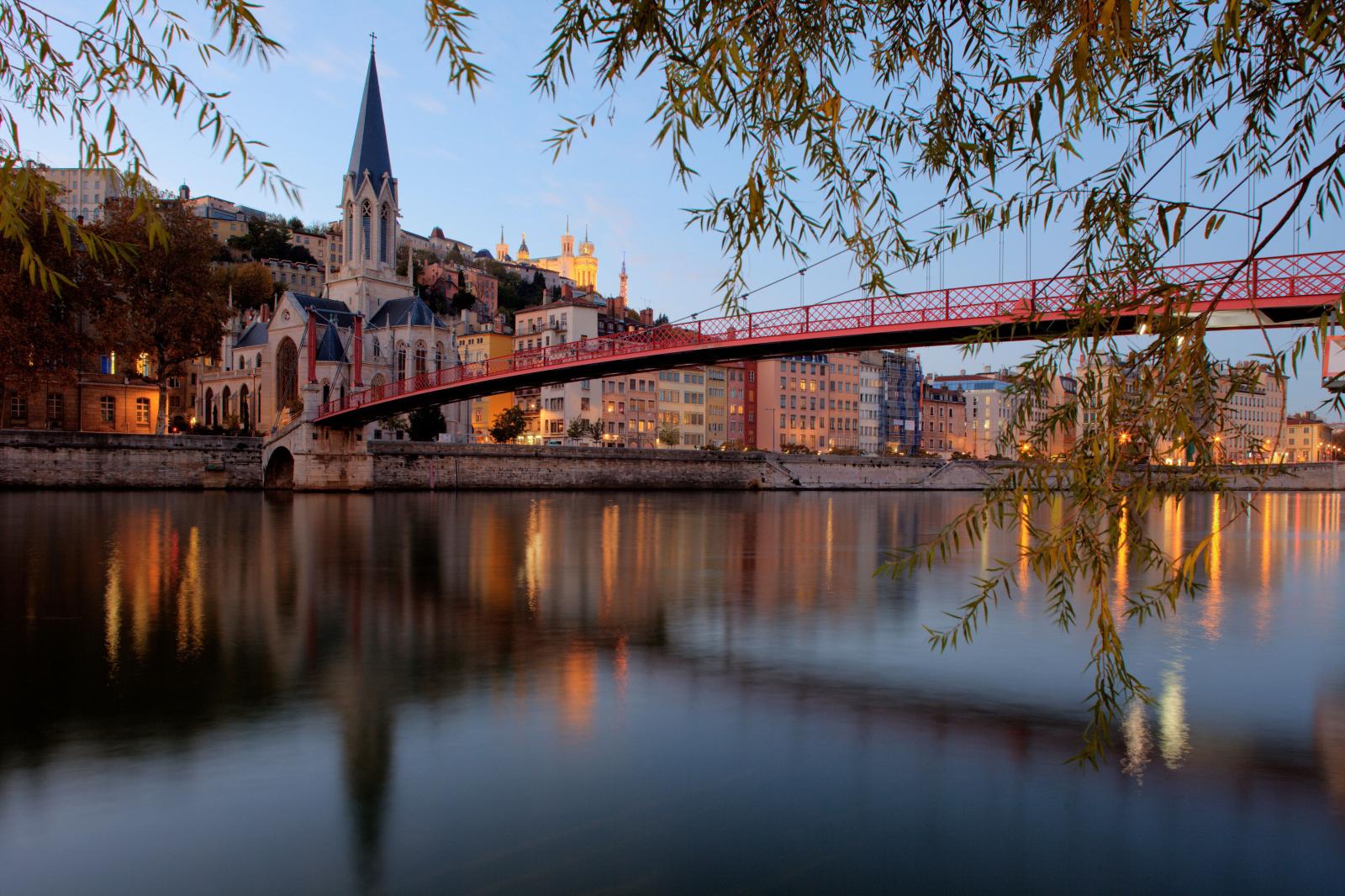 Lyon la nuit